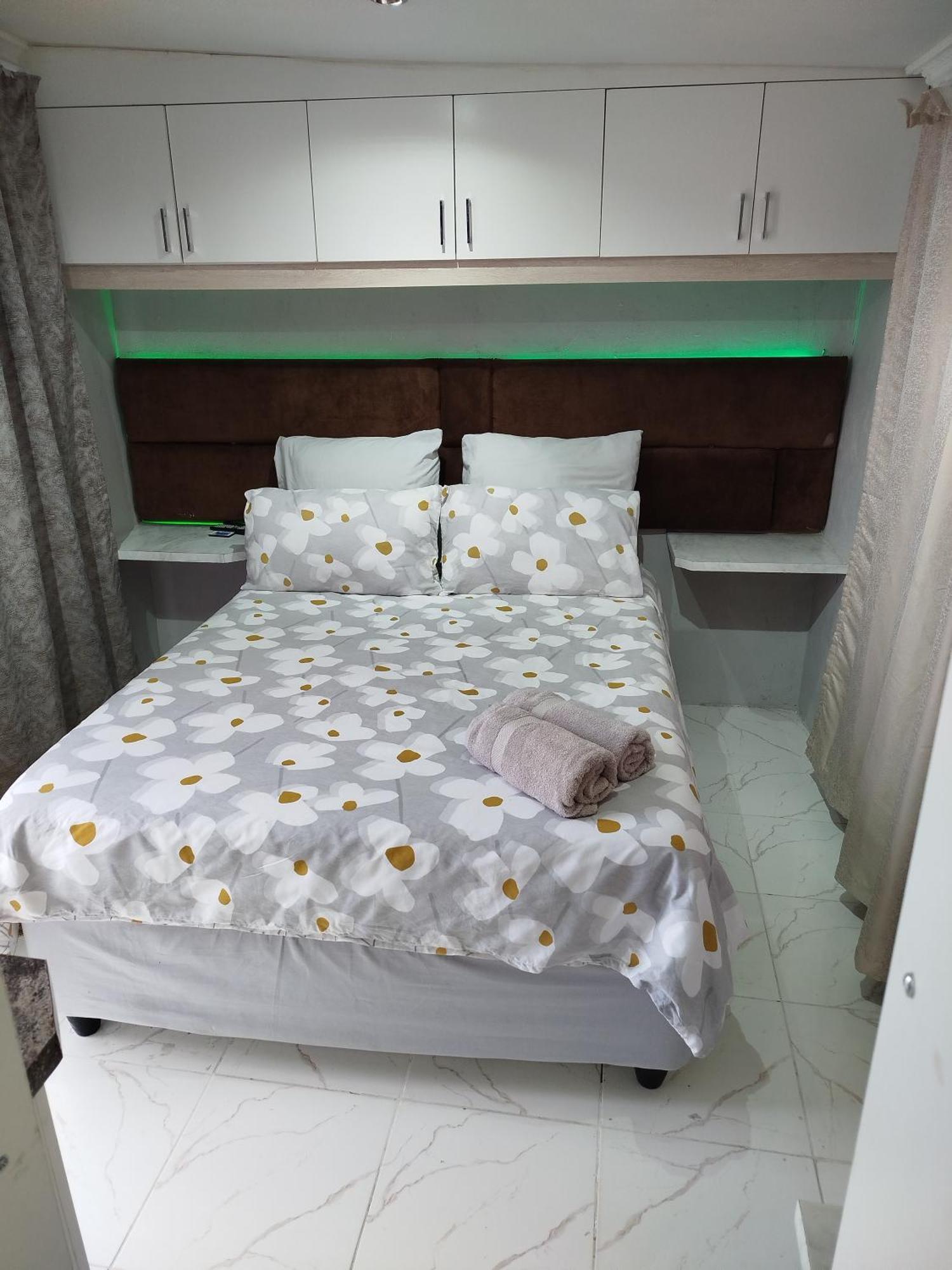 High View Accommodation East London Zewnętrze zdjęcie